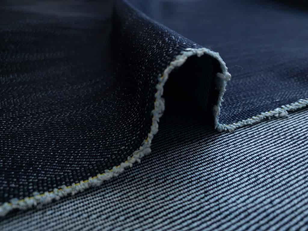 تصویر 3 از پارچه جین آبی تیره با ثبات رنگ